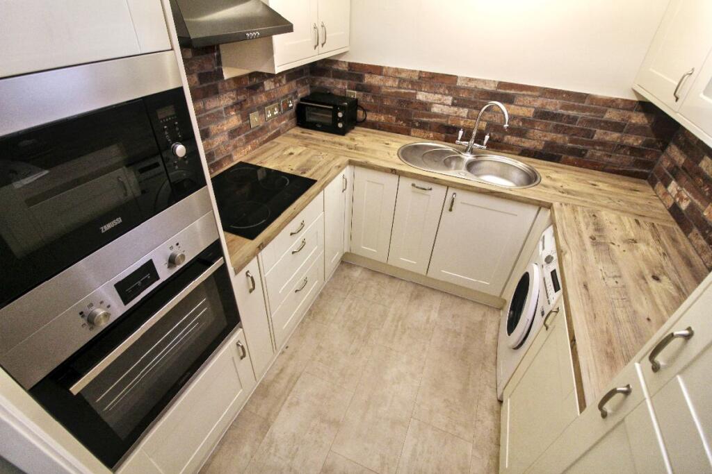 Additional image 8 of Flat , Blackthorn Court, Chestnut Walk, Henley-in-Arden