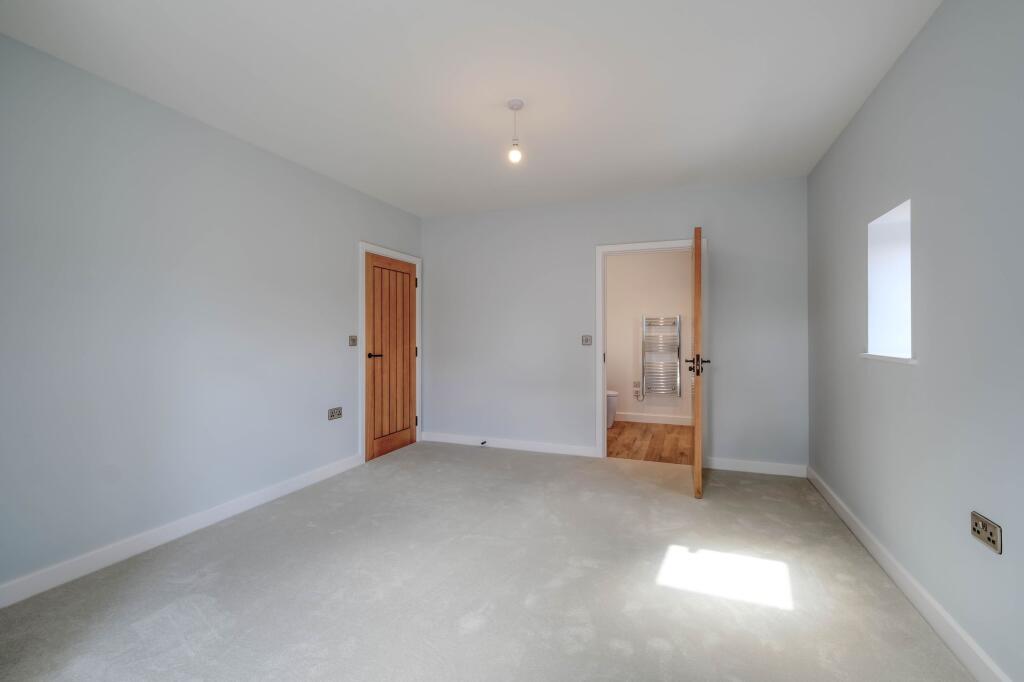 Additional image 9 of Droitwich Road, Bradley Green, B96