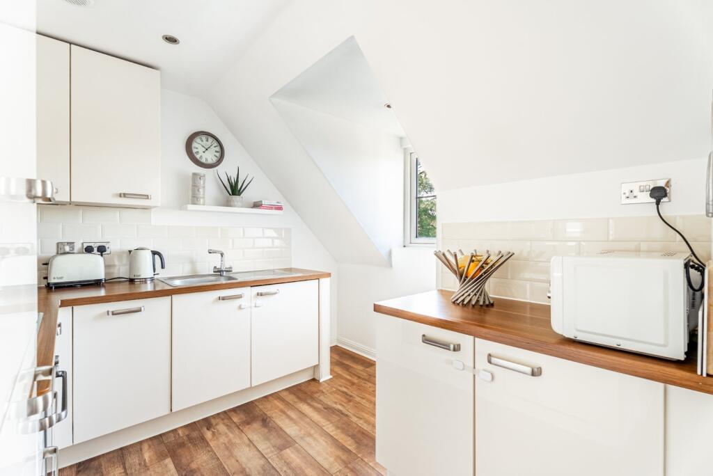 Additional image 3 of Avian Avenue, Curo Park, St. Albans, Hertfordshire, AL2