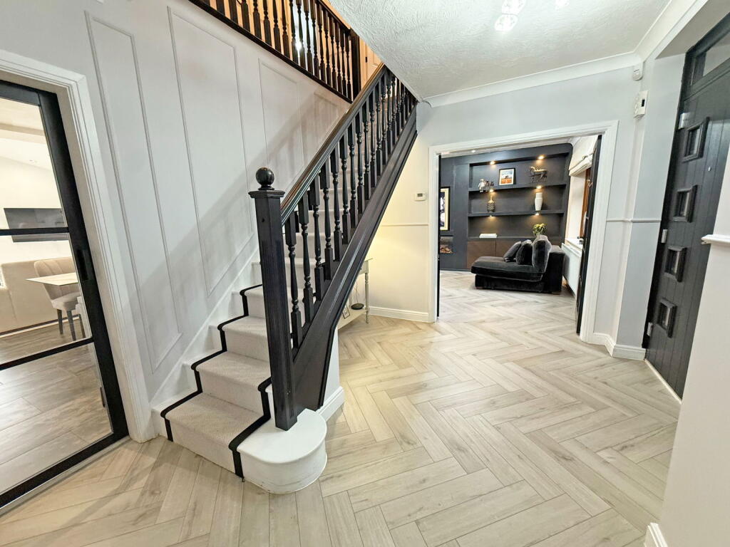 Additional image 4 of Hitherside, Dickens Heath, Solihull, B90 1RT