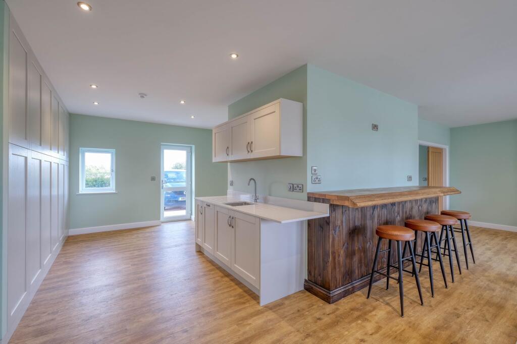 Additional image 18 of Droitwich Road, Bradley Green, B96