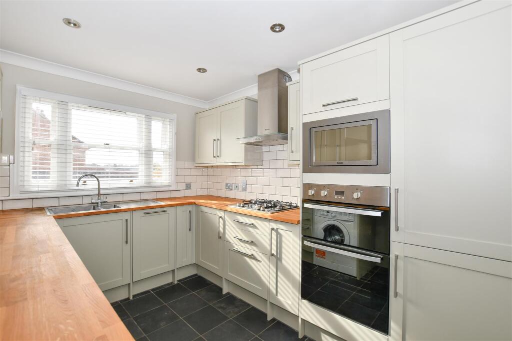 Additional image 13 of Cymbeline Court, The Lawns, Mount Pleasant, St. Albans