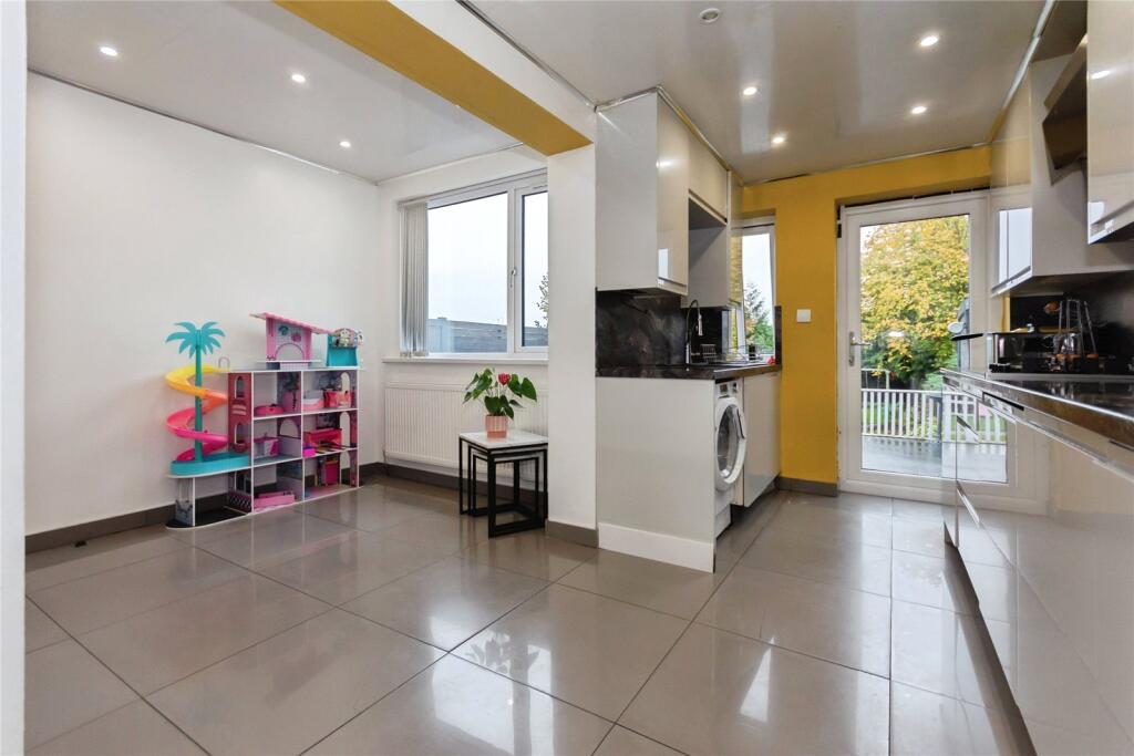 Additional image 7 of Wagon Lane, Solihull, West Midlands, B92