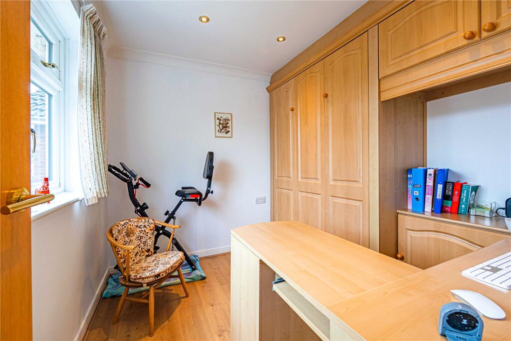 Additional image 12 of Long Fallow, St. Albans, Hertfordshire, AL2