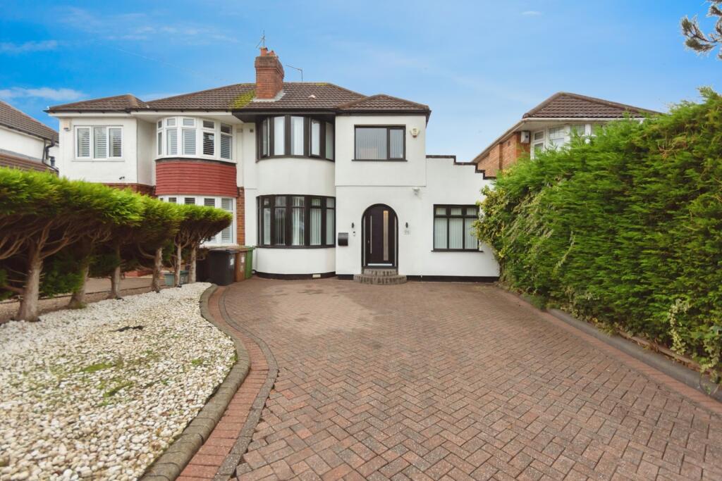 Primary image of Wagon Lane, Solihull, West Midlands, B92