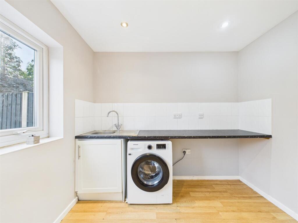 Additional image 10 of 76, Summerfield Road Solihull, B92 8PZ