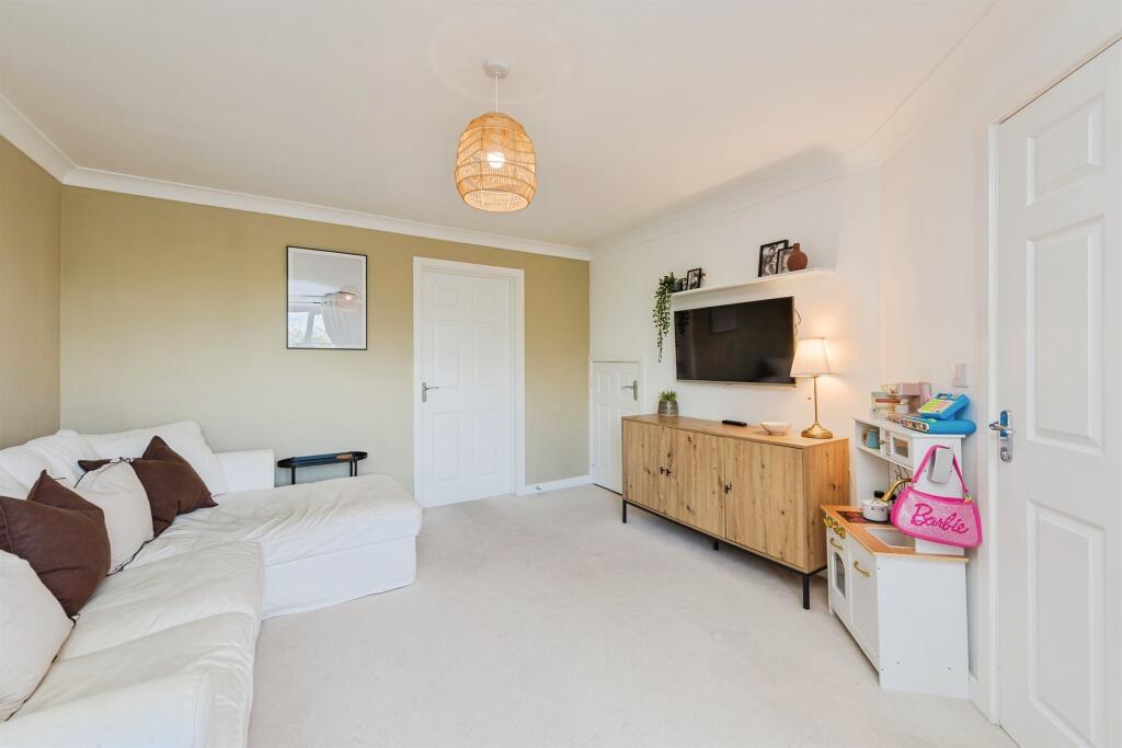 Additional image 2 of Hewett Close, Tamworth