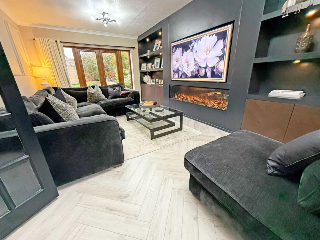 Additional image 31 of Hitherside, Dickens Heath, Solihull, B90 1RT