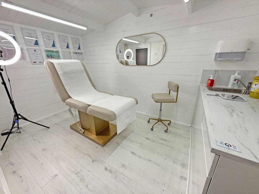 Additional image 14 of Hitherside, Dickens Heath, Solihull, B90 1RT