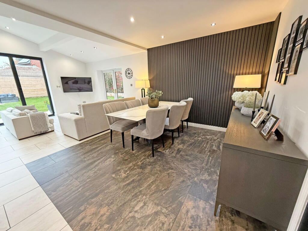 Additional image 6 of Hitherside, Dickens Heath, Solihull, B90 1RT