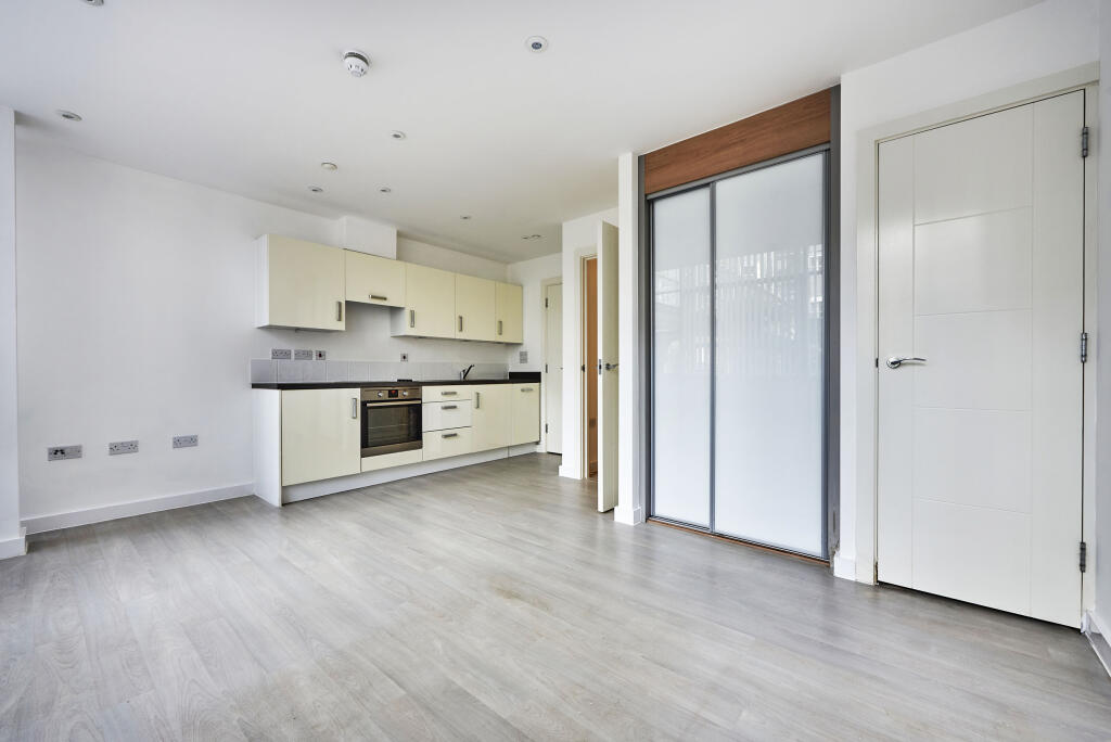 Additional image 5 of Nellis Hall, Newsom Place, St Albans, Herts, AL1