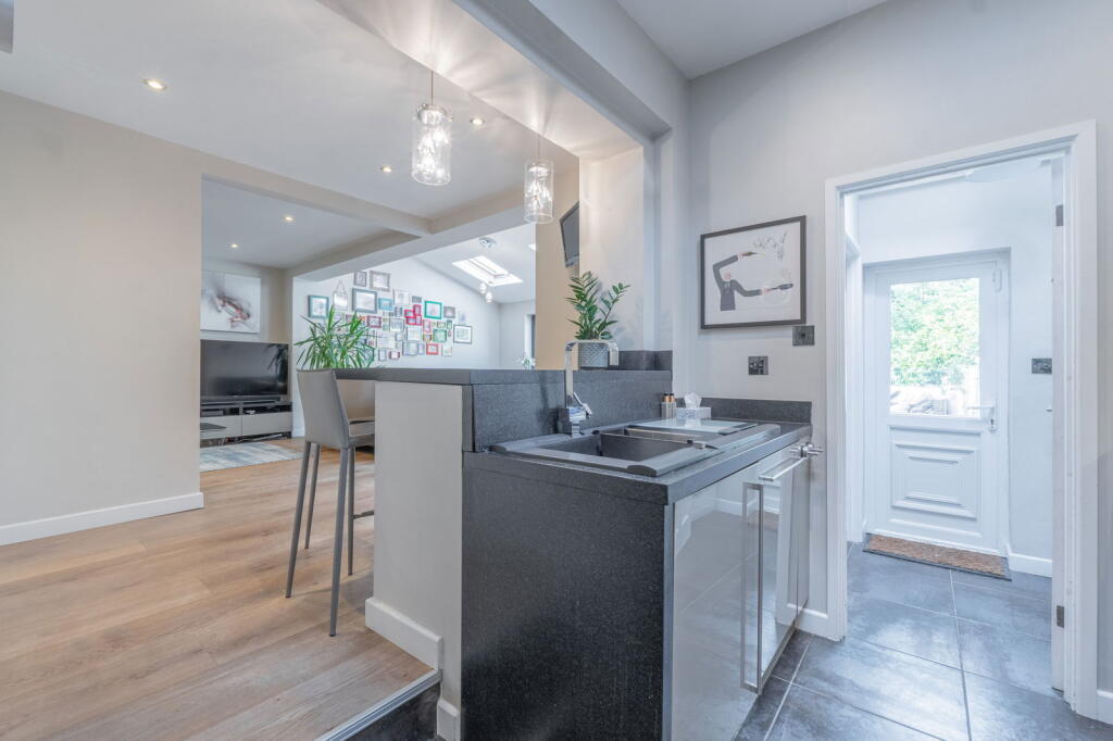 Additional image 16 of Greyfort Crescent, Solihull, B92 8DN