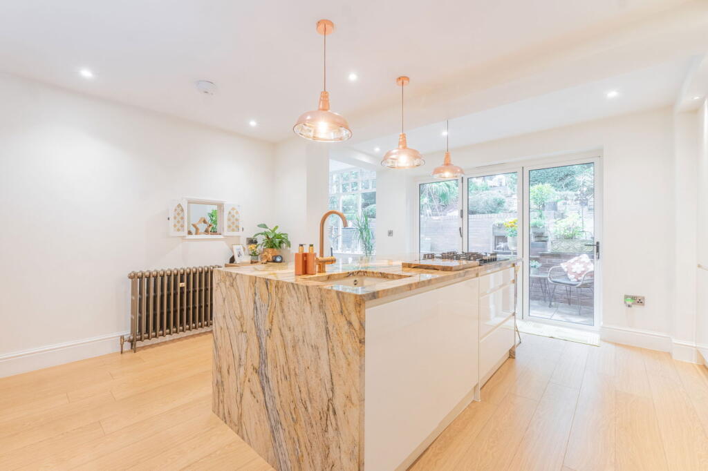 Additional image 9 of Plymouth Road, Redditch, B97 4PA