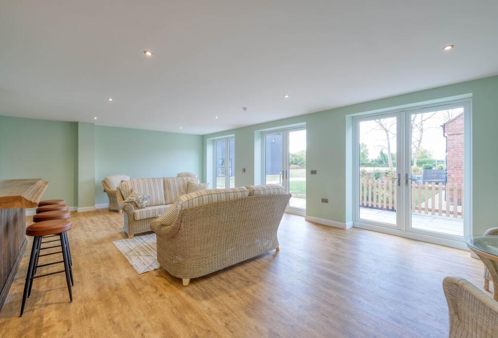 Additional image 24 of Droitwich Road, Bradley Green, B96