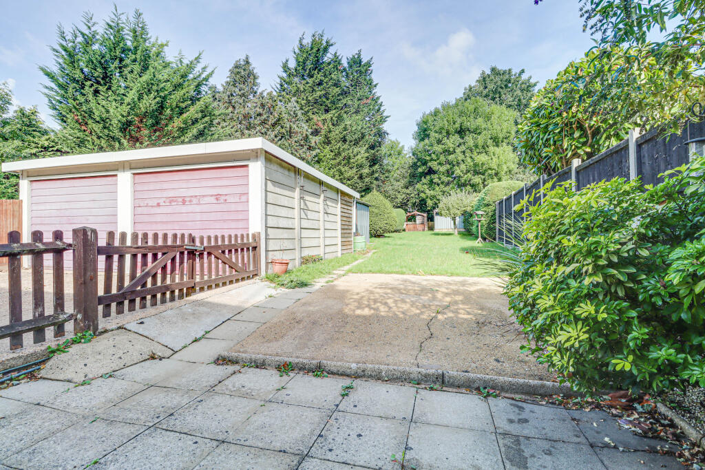 Additional image 18 of Batchwood Drive, St Albans, AL3