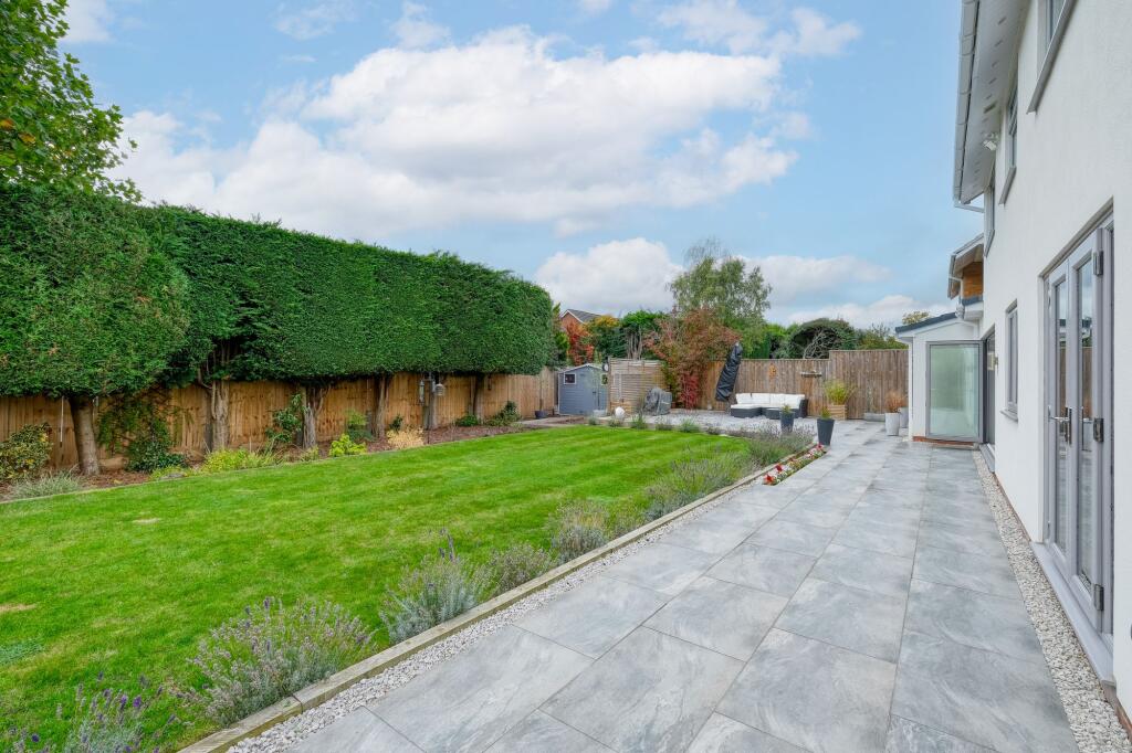 Additional image 37 of Gainsborough Crescent, Knowle, B93