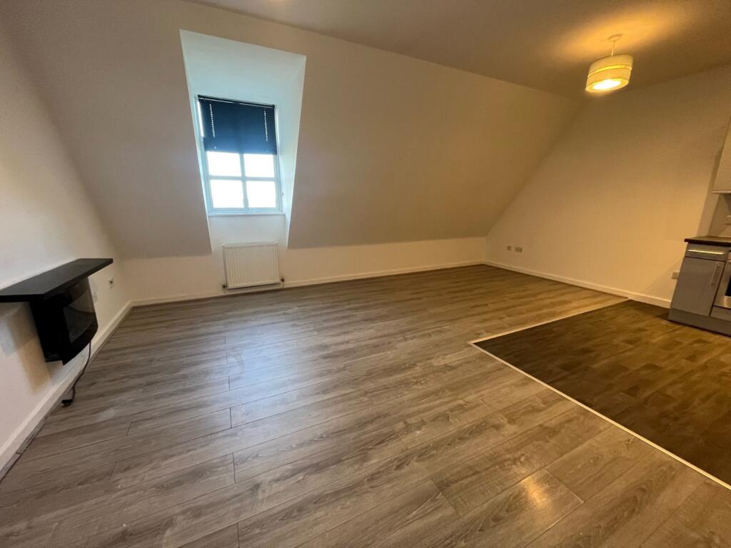 Additional image 3 of Hensborough, Shirley, Solihull, West Midlands, B90