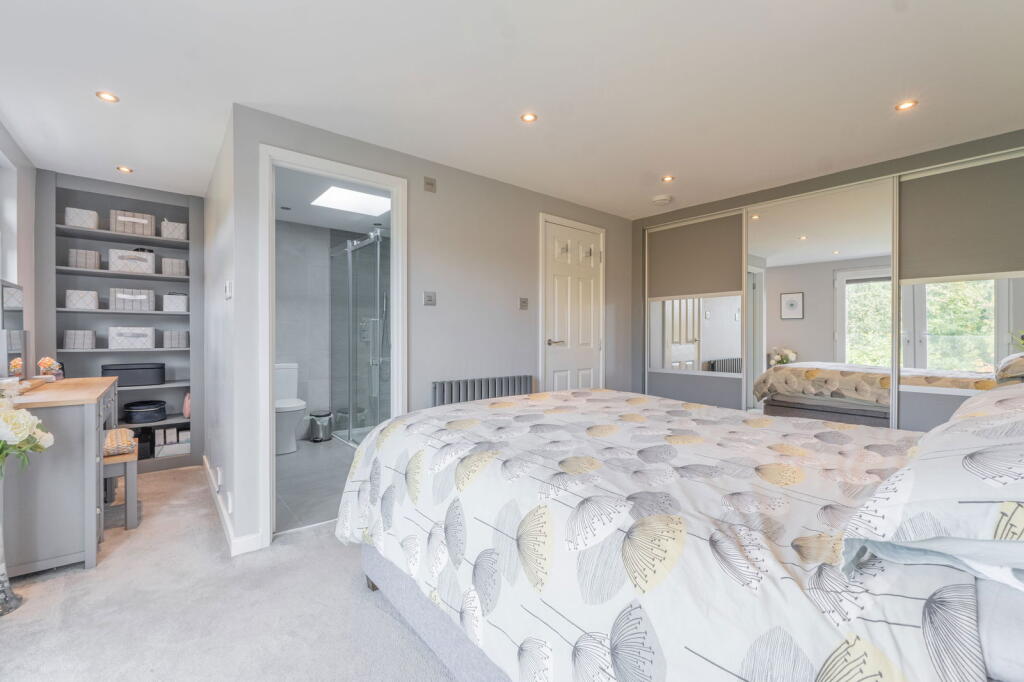 Additional image 32 of Greyfort Crescent, Solihull, B92 8DN