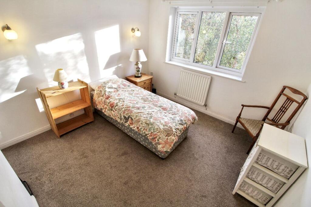 Additional image 5 of Flat , Blackthorn Court, Chestnut Walk, Henley-in-Arden