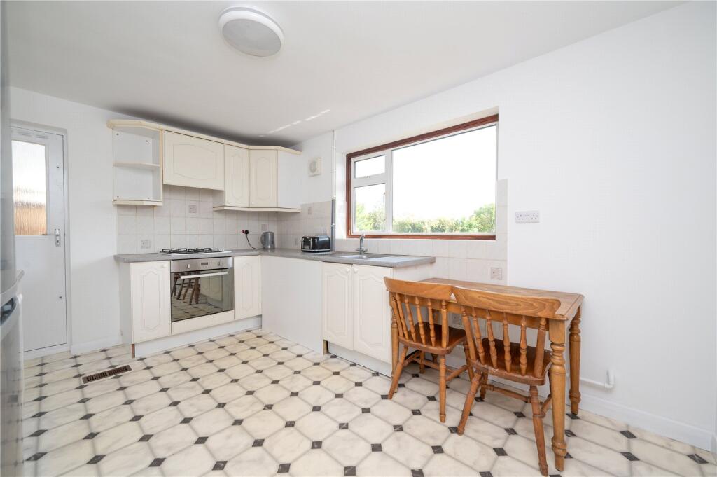 Additional image 15 of Dell Rise, Park Street, St. Albans, Hertfordshire