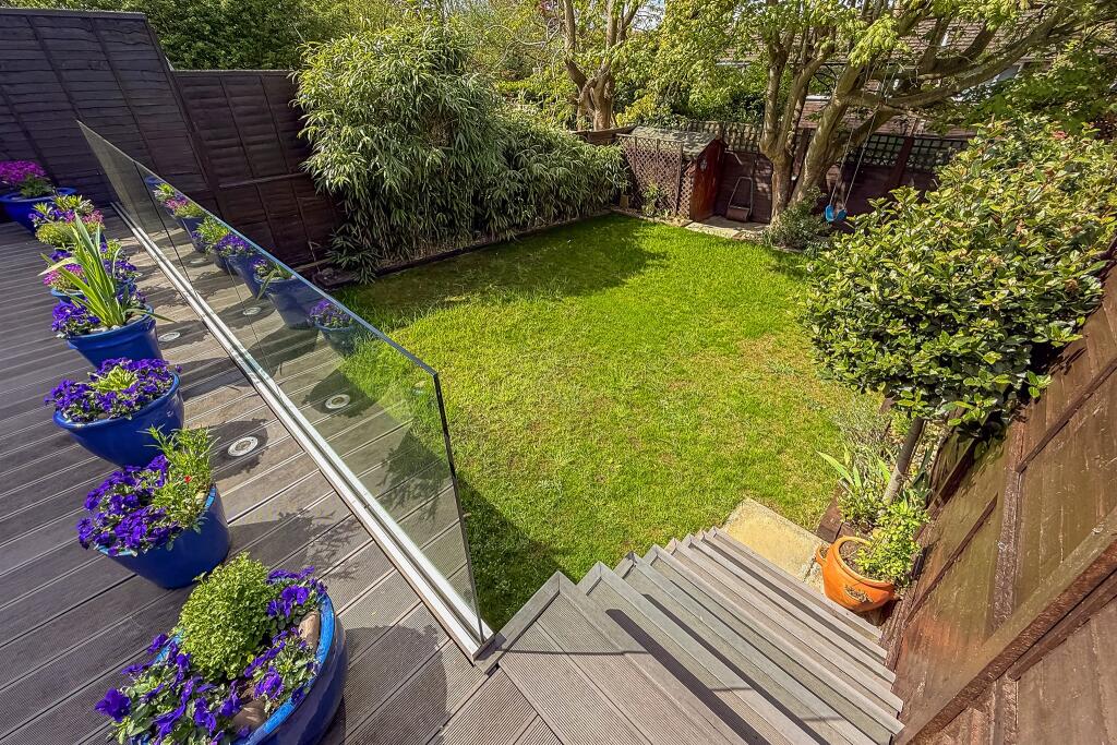 Additional image 4 of Mount Drive, Park Street, St. Albans