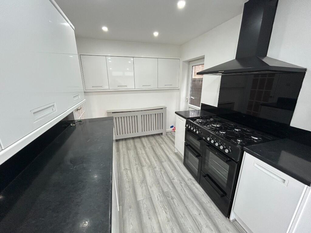 Additional image 4 of Chantry Heath Crescent,Knowle, B93 9NH