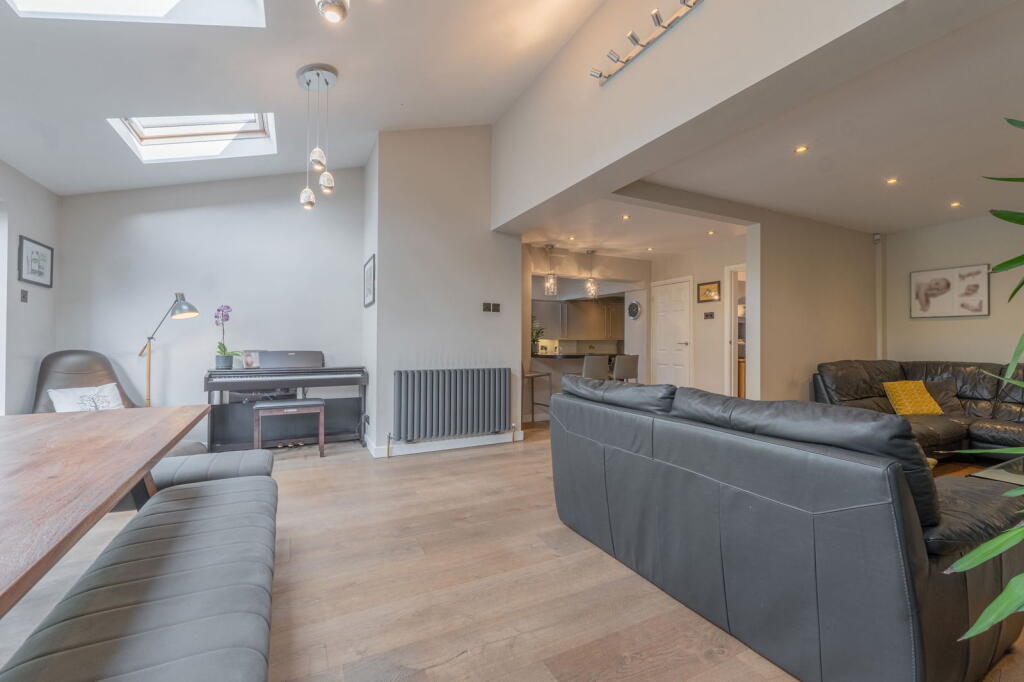 Additional image 13 of Greyfort Crescent, Solihull, B92 8DN