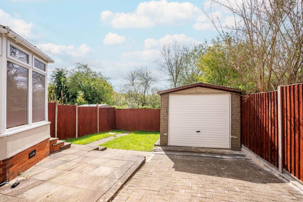 Additional image 10 of Francis Avenue, St. Albans, Hertfordshire, AL3