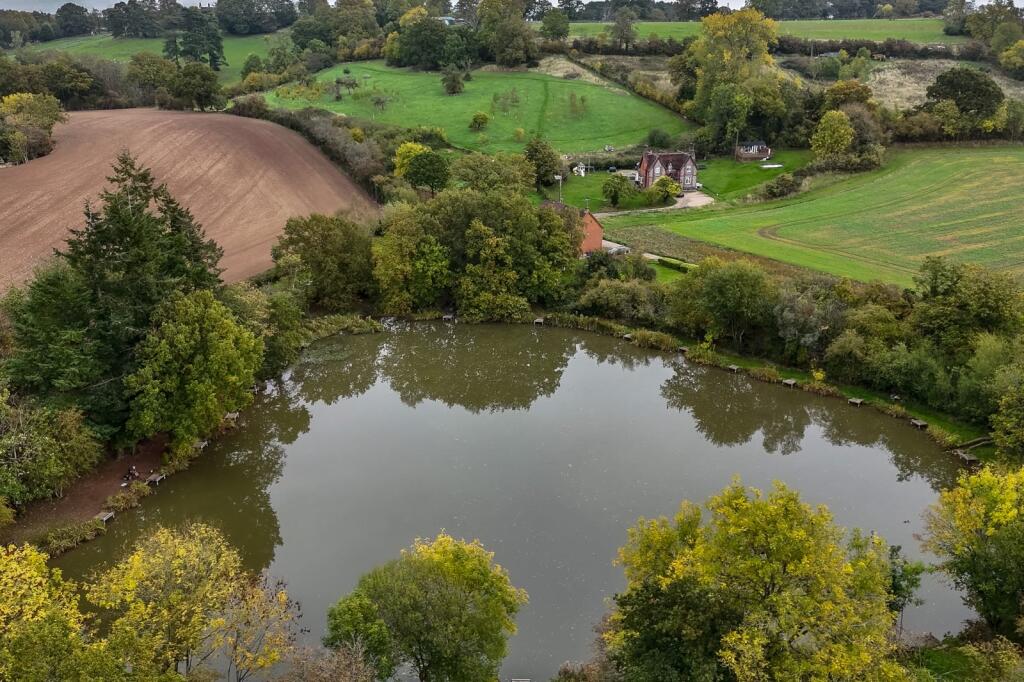 Additional image 9 of Birmingham Road, Mappleborough Green, Studley, Warwickshire, B80