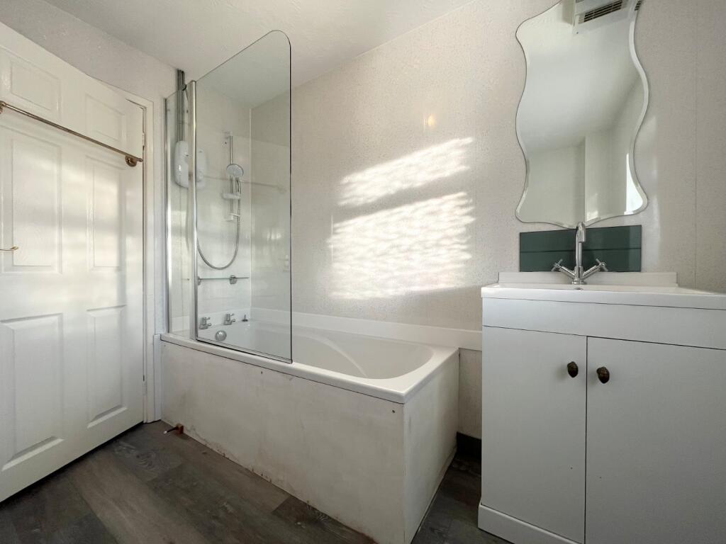 Additional image 19 of Barnfield Drive, Solihull, West Midlands, B92