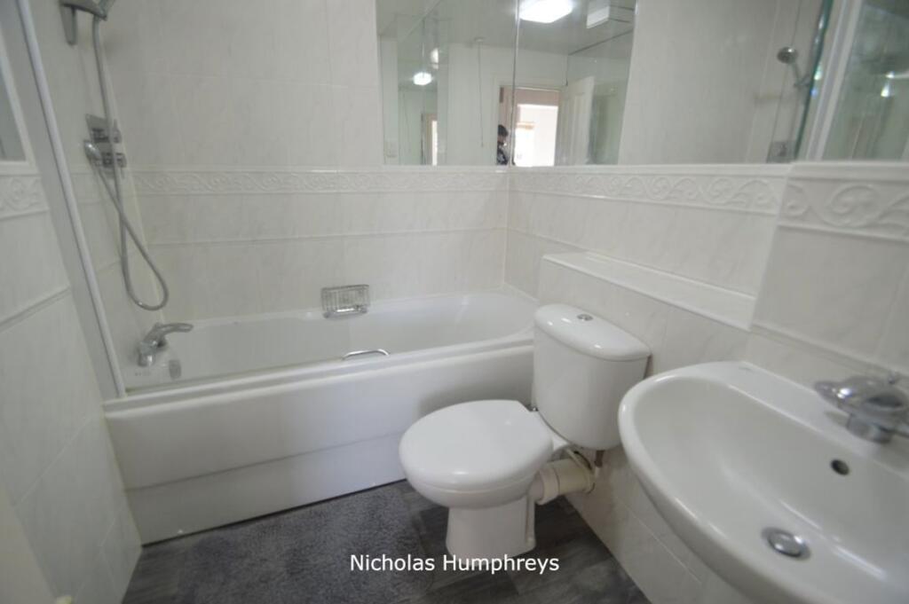 Additional image 8 of The Runway