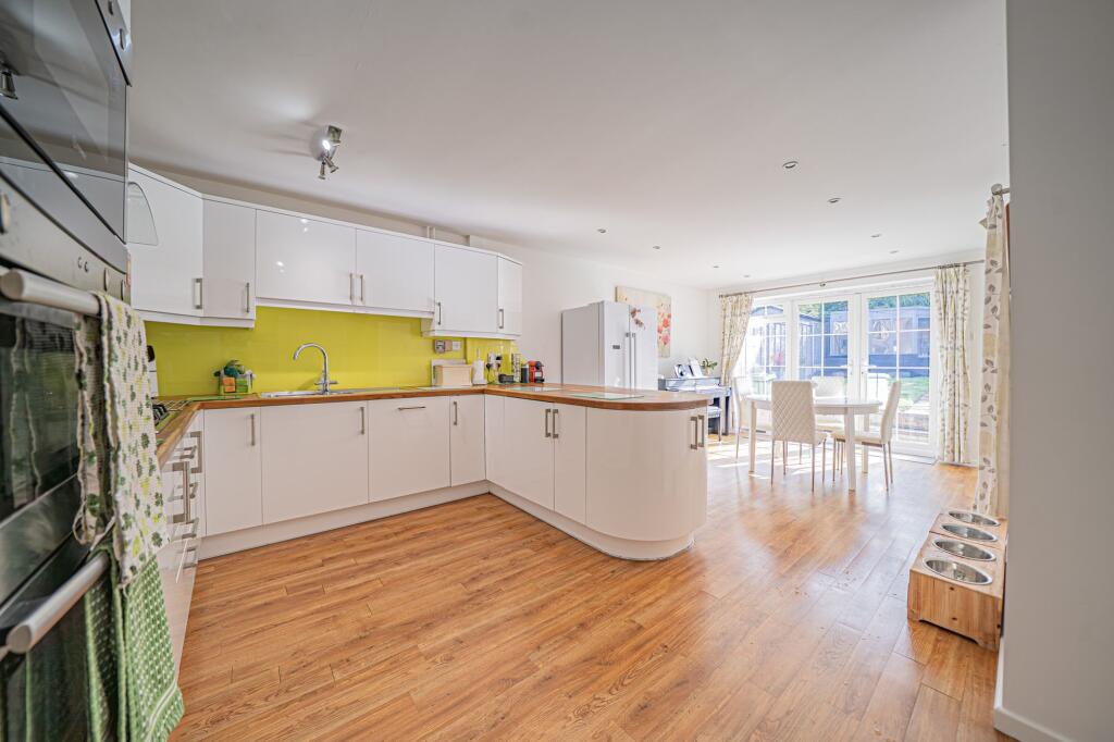 Additional image 2 of Starbold Crescent, Knowle, B93