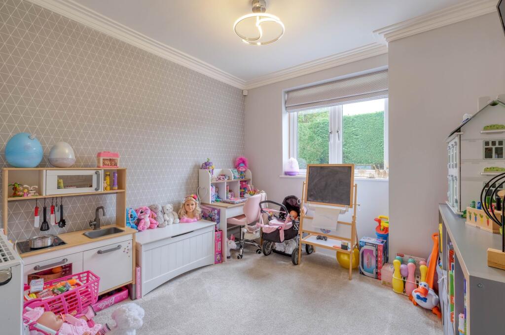 Additional image 16 of Gainsborough Crescent, Knowle, B93