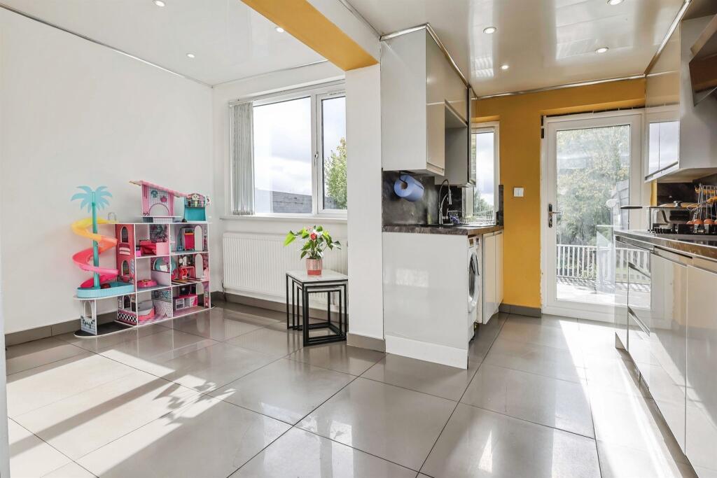 Additional image 5 of Wagon Lane, SOLIHULL