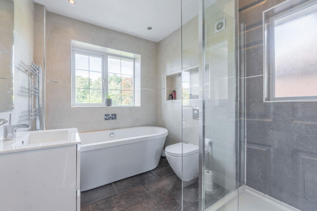 Additional image 22 of Greyfort Crescent, Solihull, B92 8DN