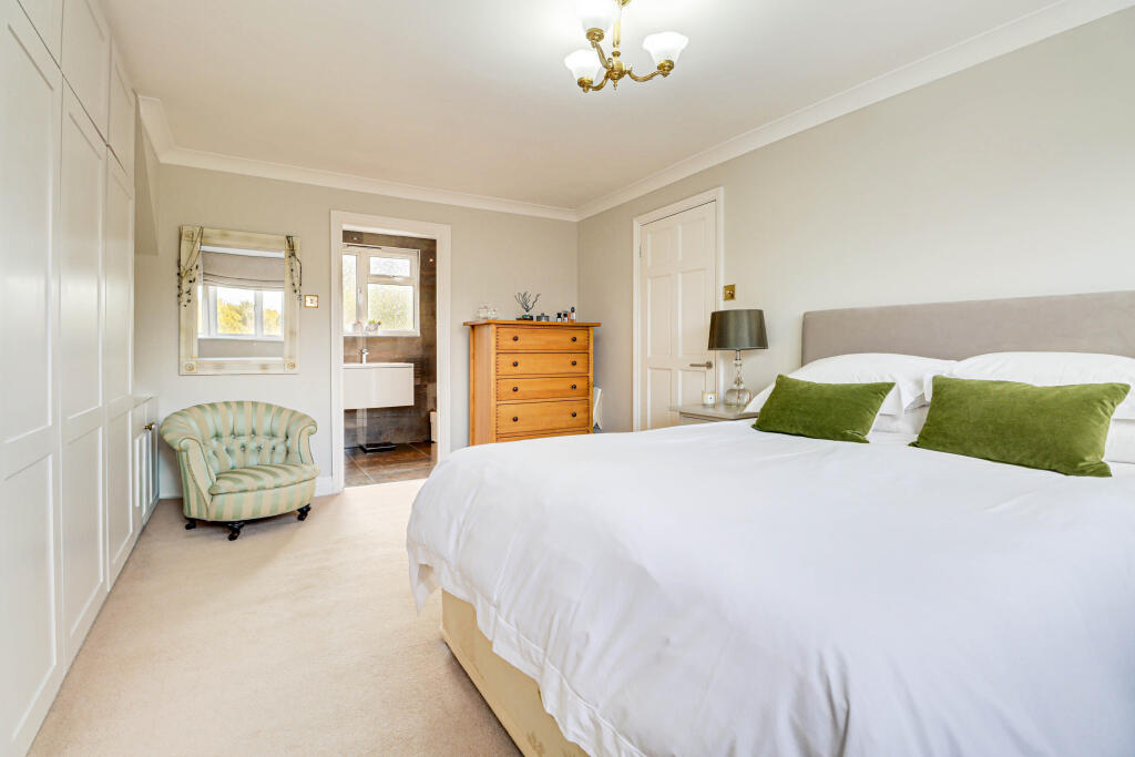 Additional image 13 of Mayflower Road, Park Street, St. Albans, AL2