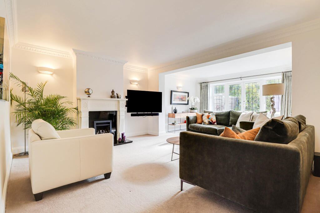 Additional image 27 of Mayflower Road, Park Street, St. Albans, AL2