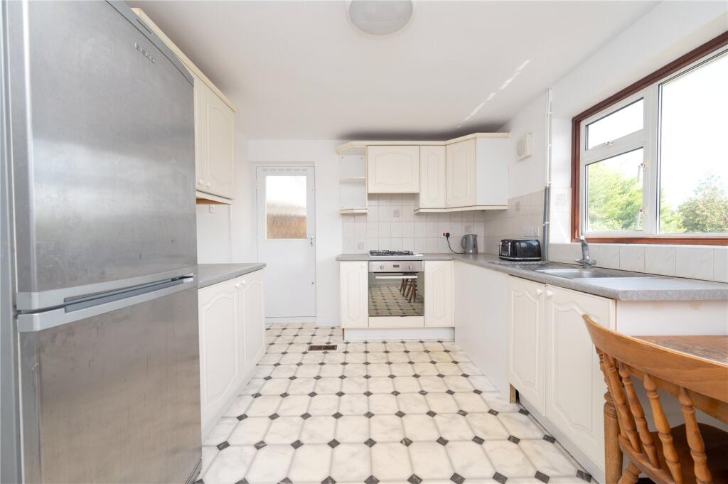 Additional image 5 of Dell Rise, Park Street, St. Albans, Hertfordshire