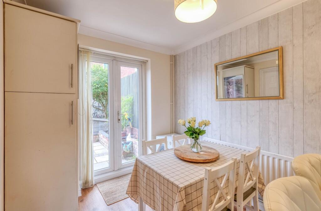 Additional image 4 of Lightoak Close, Redditch, B97