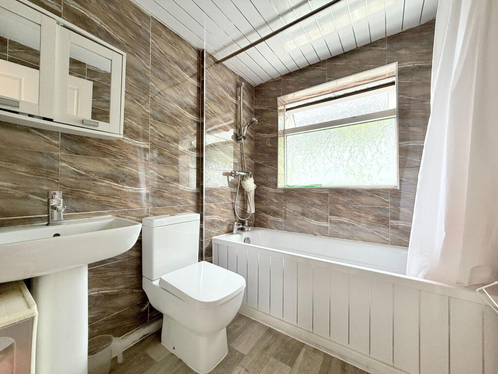 Additional image 10 of Wiseacre Croft, Shirley