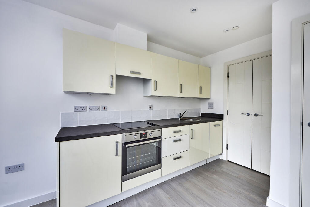 Additional image 7 of Nellis Hall, Newsom Place, St Albans, Herts, AL1