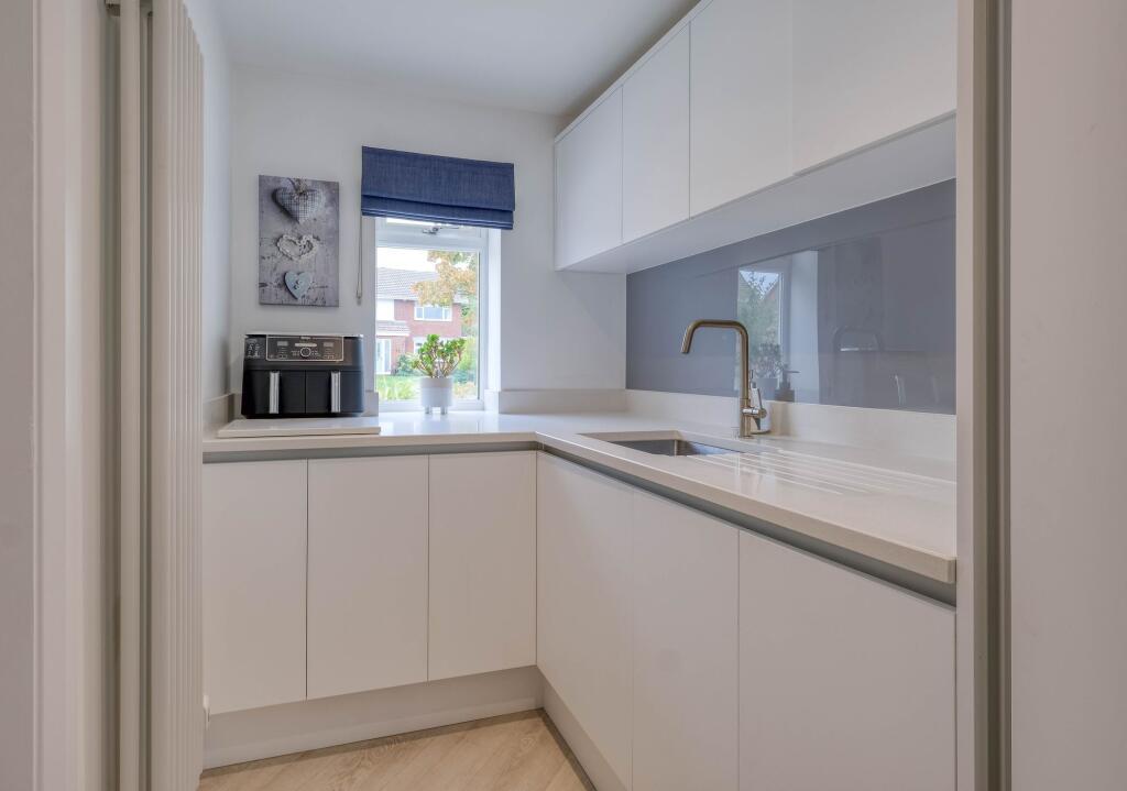 Additional image 17 of Gainsborough Crescent, Knowle, B93