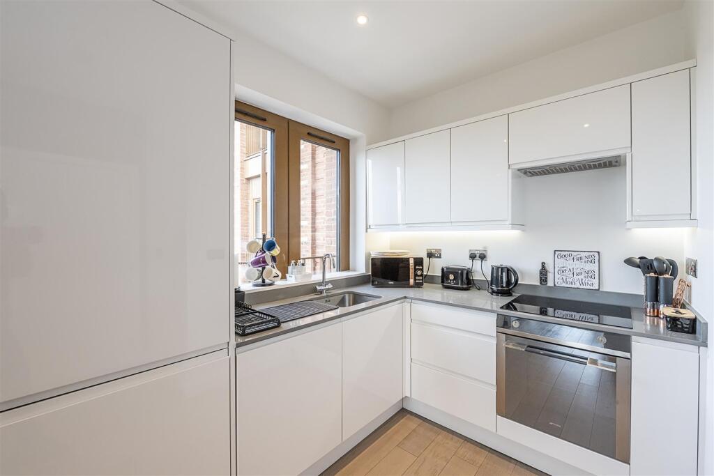 Additional image 4 of Grosvenor Road, St. Albans