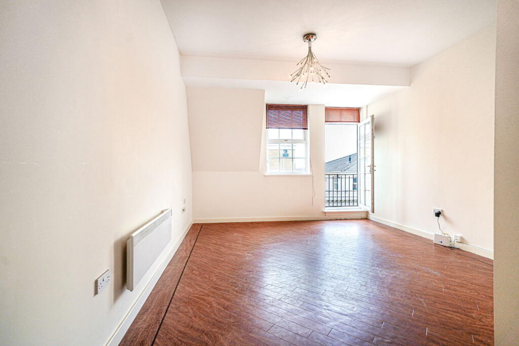 Additional image 3 of Park View House, Main Street, Dickens Heath