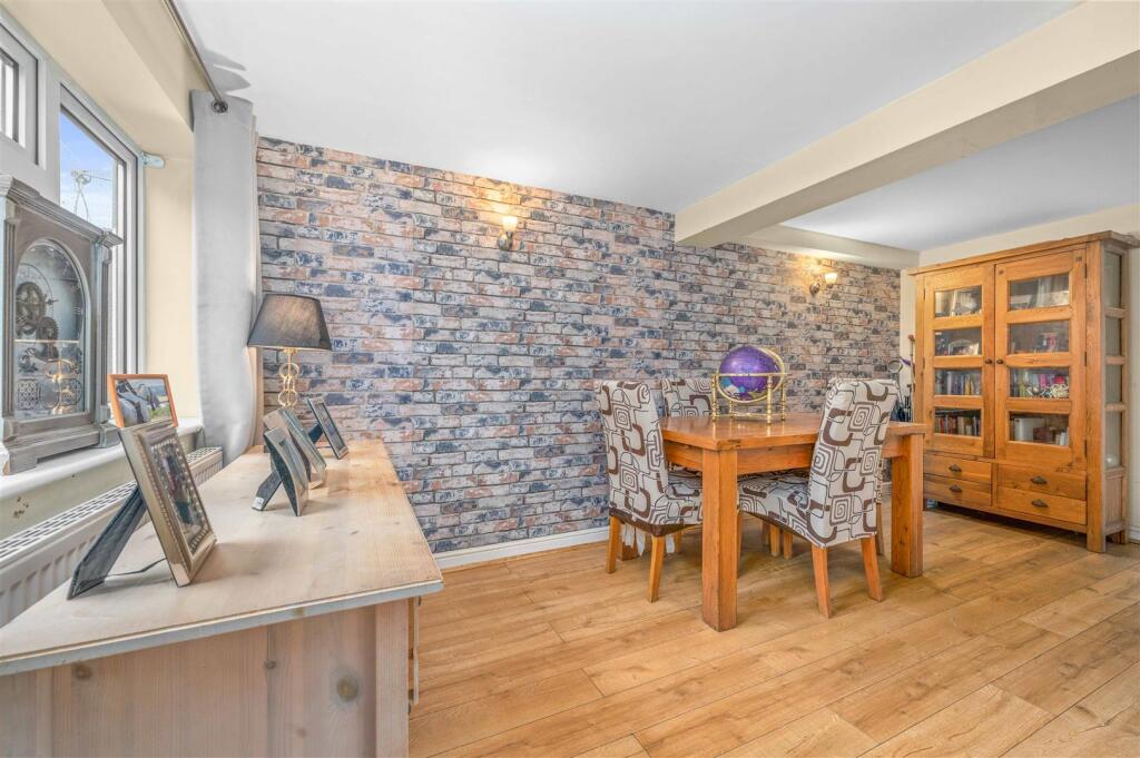 Additional image 23 of Alne Close, Henley-In-Arden