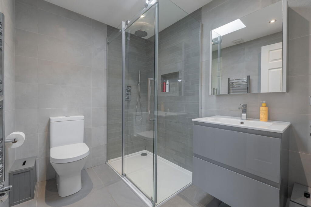 Additional image 35 of Greyfort Crescent, Solihull, B92 8DN