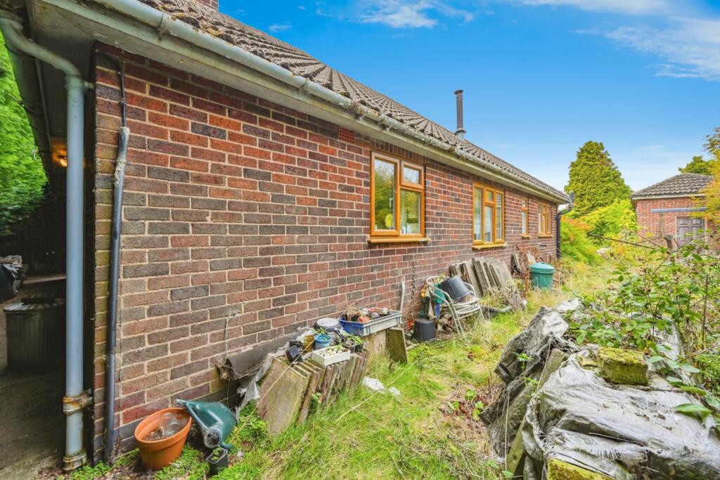 Additional image 11 of Clifton Road, No Mans Heath, Tamworth, Warwickshire, B79