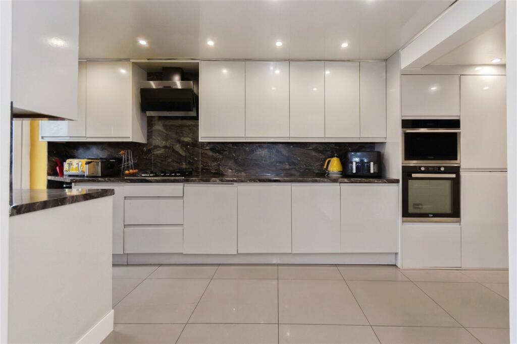 Additional image 8 of Wagon Lane, Solihull, West Midlands, B92