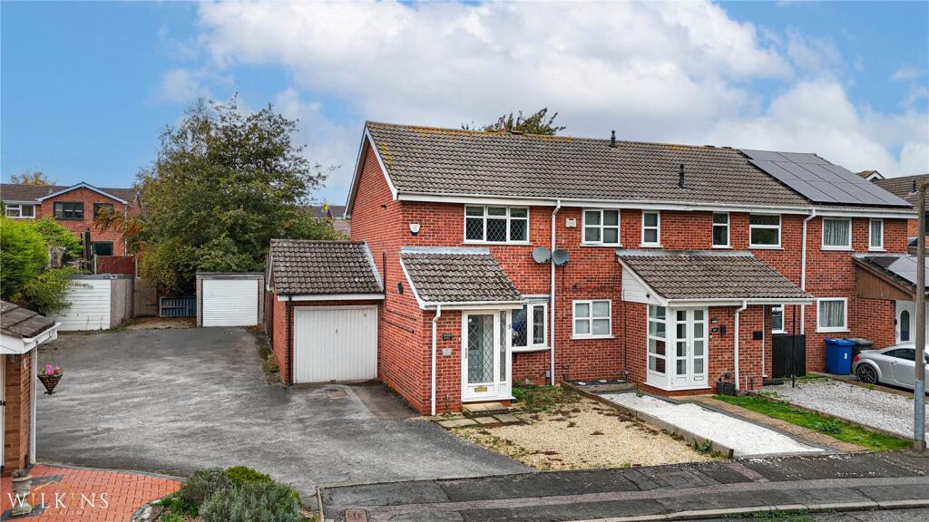 Property image for Mellwaters, Wilnecote, Tamworth, Staffordshire, B77