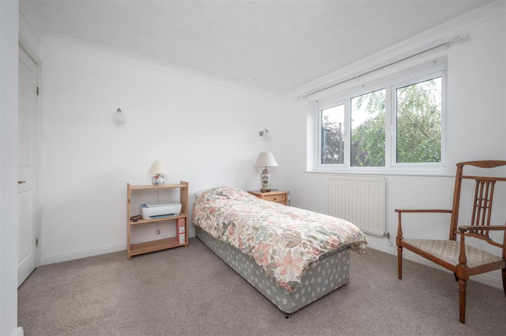 Additional image 5 of Chestnut Walk, Henley-In-Arden